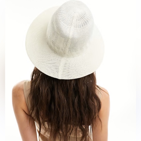 Vince Camuto Elegant White Sun Hat - Picture 1 of 5